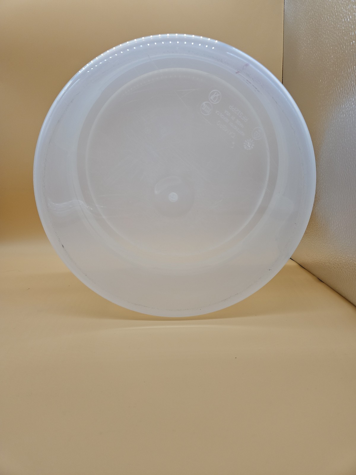 12 qt Cambro Round Food Storage Container Translucent Polypropylene NSF 8” Depth