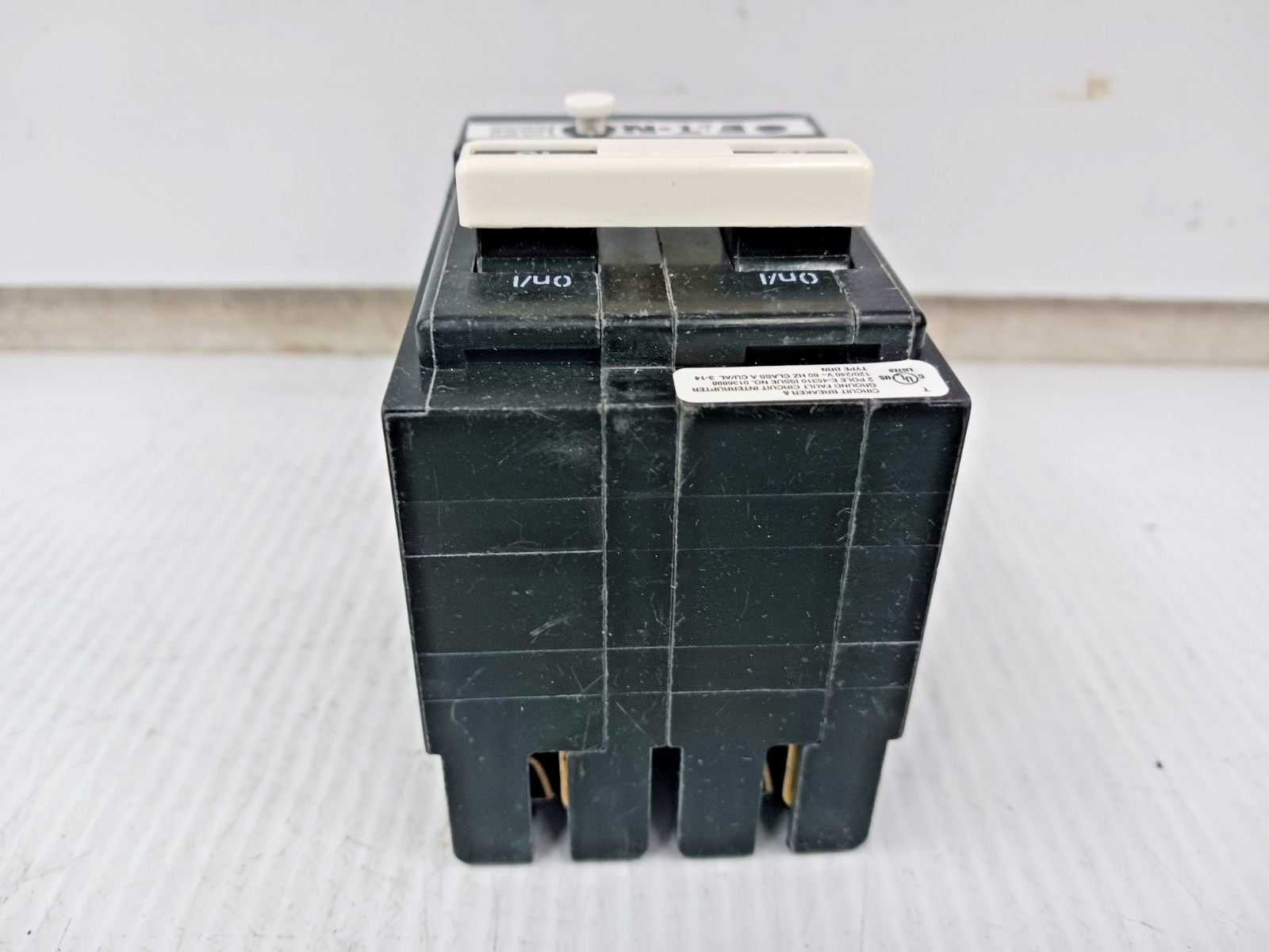 New Eaton 15 Amp Plug-In GFCI Circuit Breaker 2 Pole 120/240 VAC 10kA BRN215GF