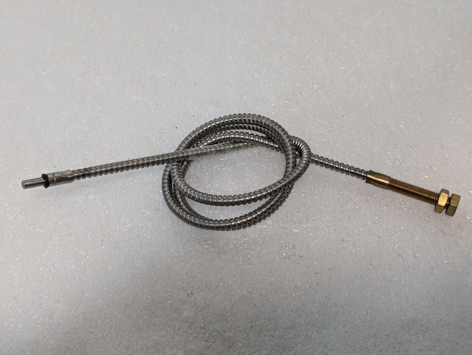 Banner Engineering IT23S Photoelectric Fiber Optic Sensor Cable as shown