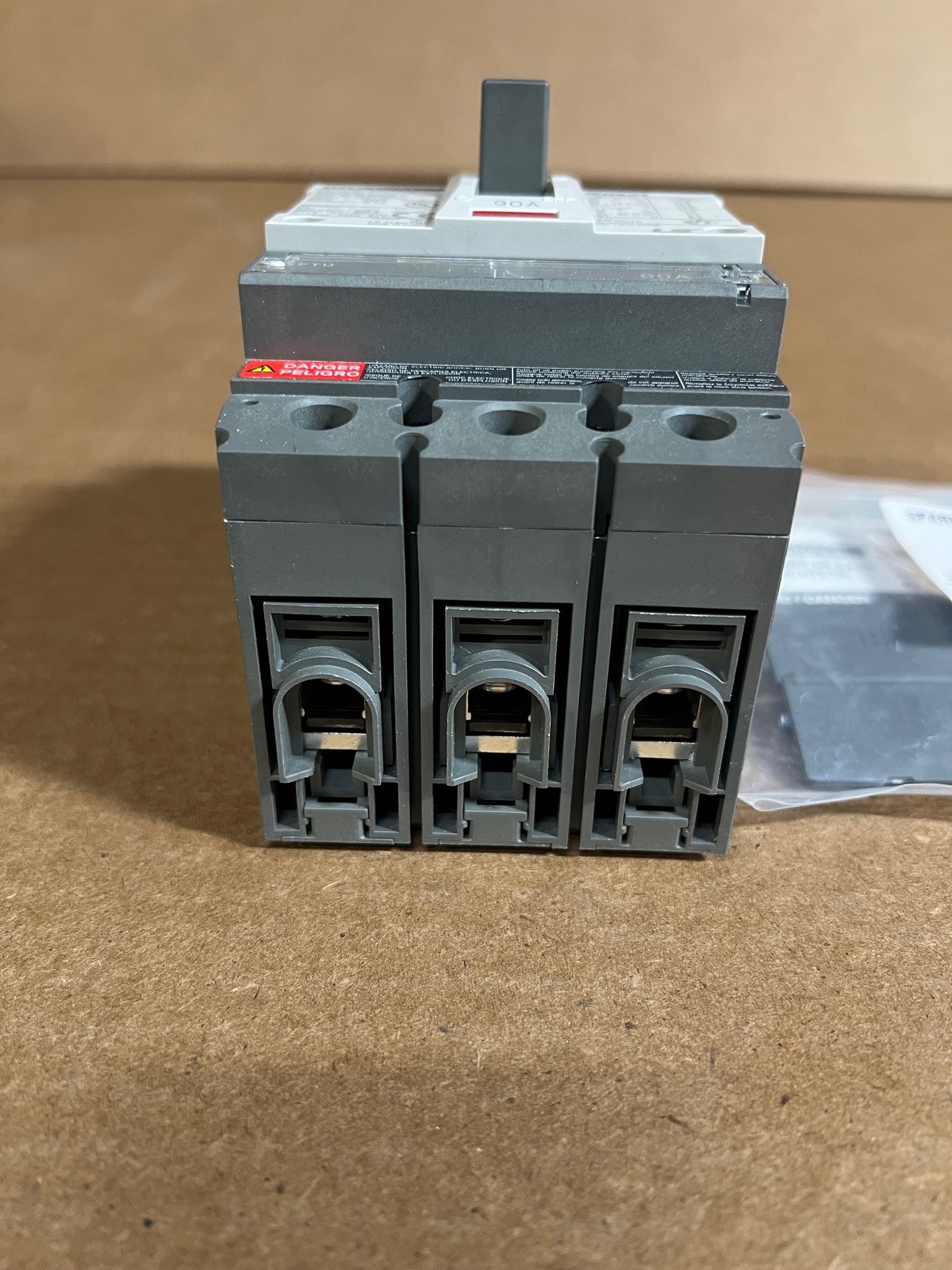 02050461UL UTE100H FTU 90A 3P LO UL MCCB NNB