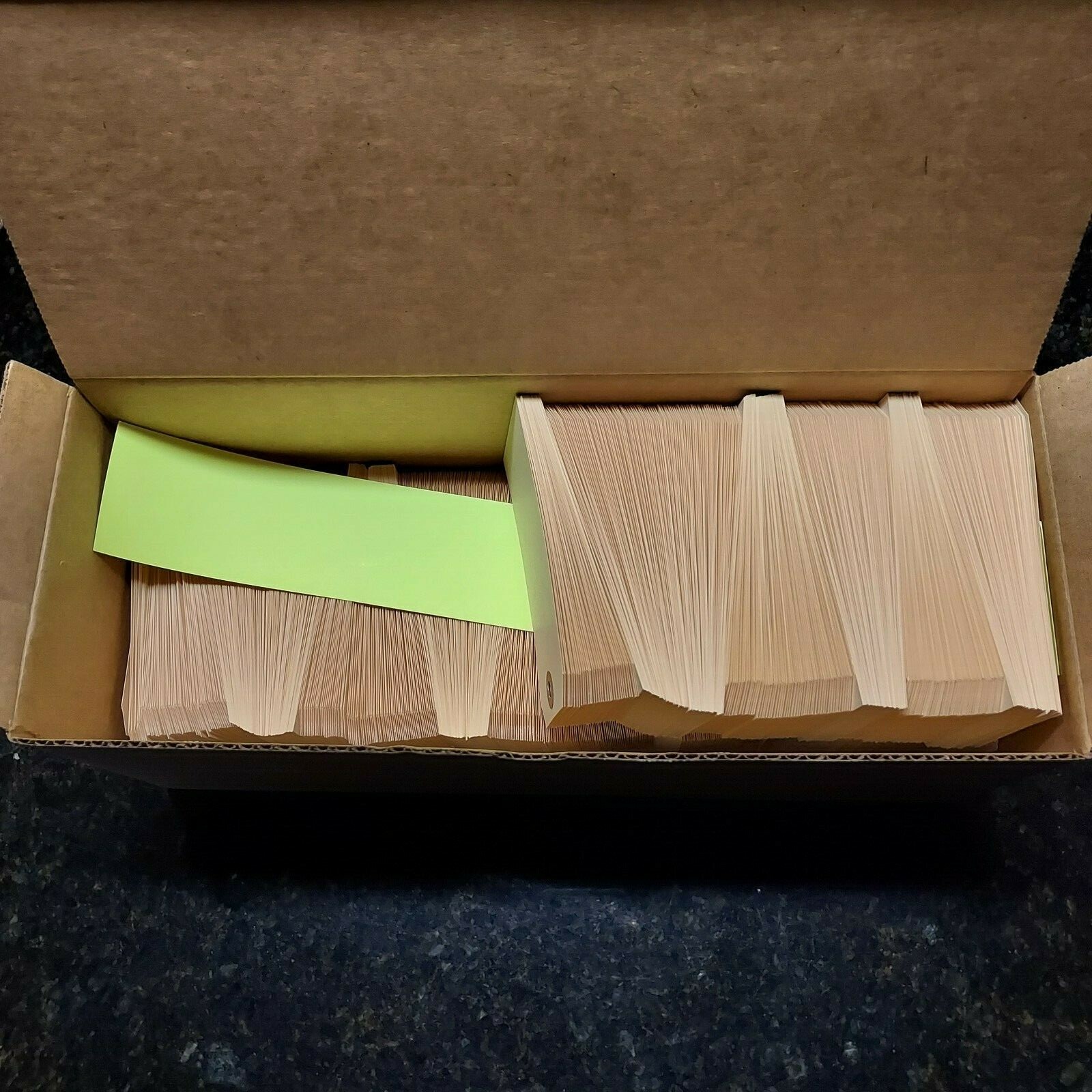 4 3/4-2 3/8 100ct manila shipping tags. Without wire ties,rubberbands or string