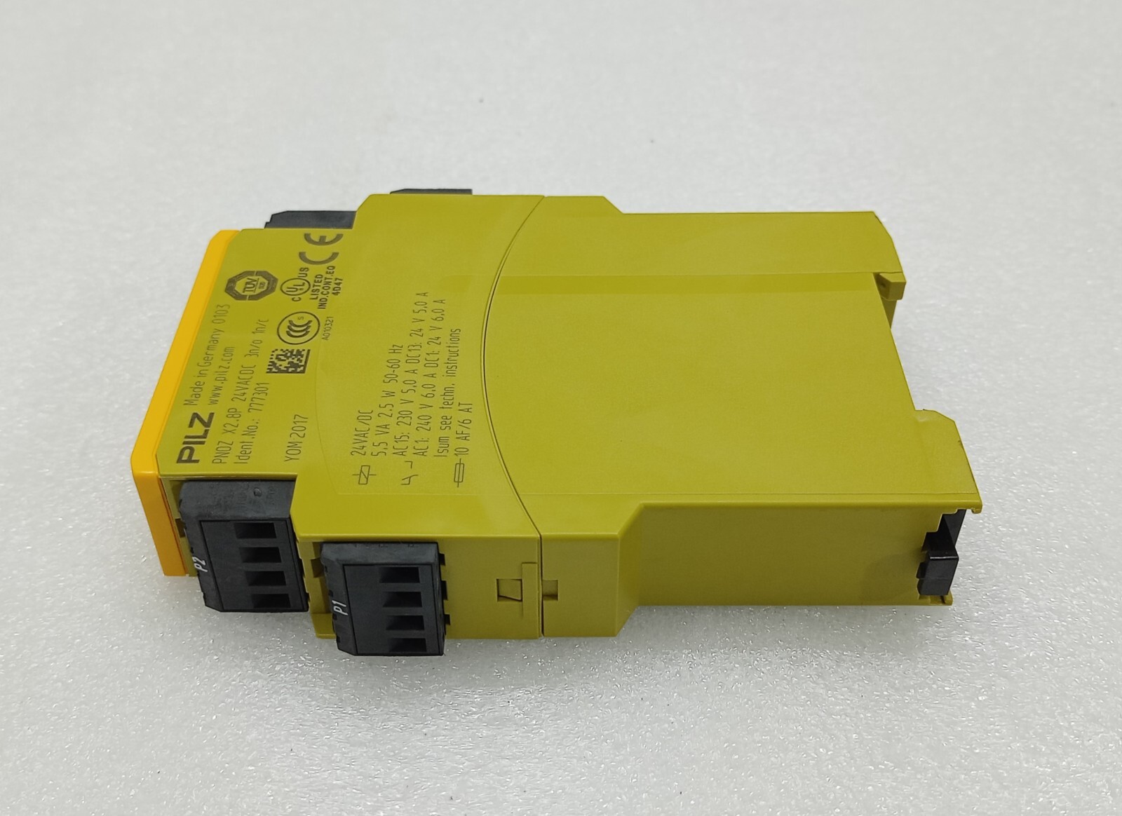 PILZ PNOZ X2.8P 777301 Safety Relay