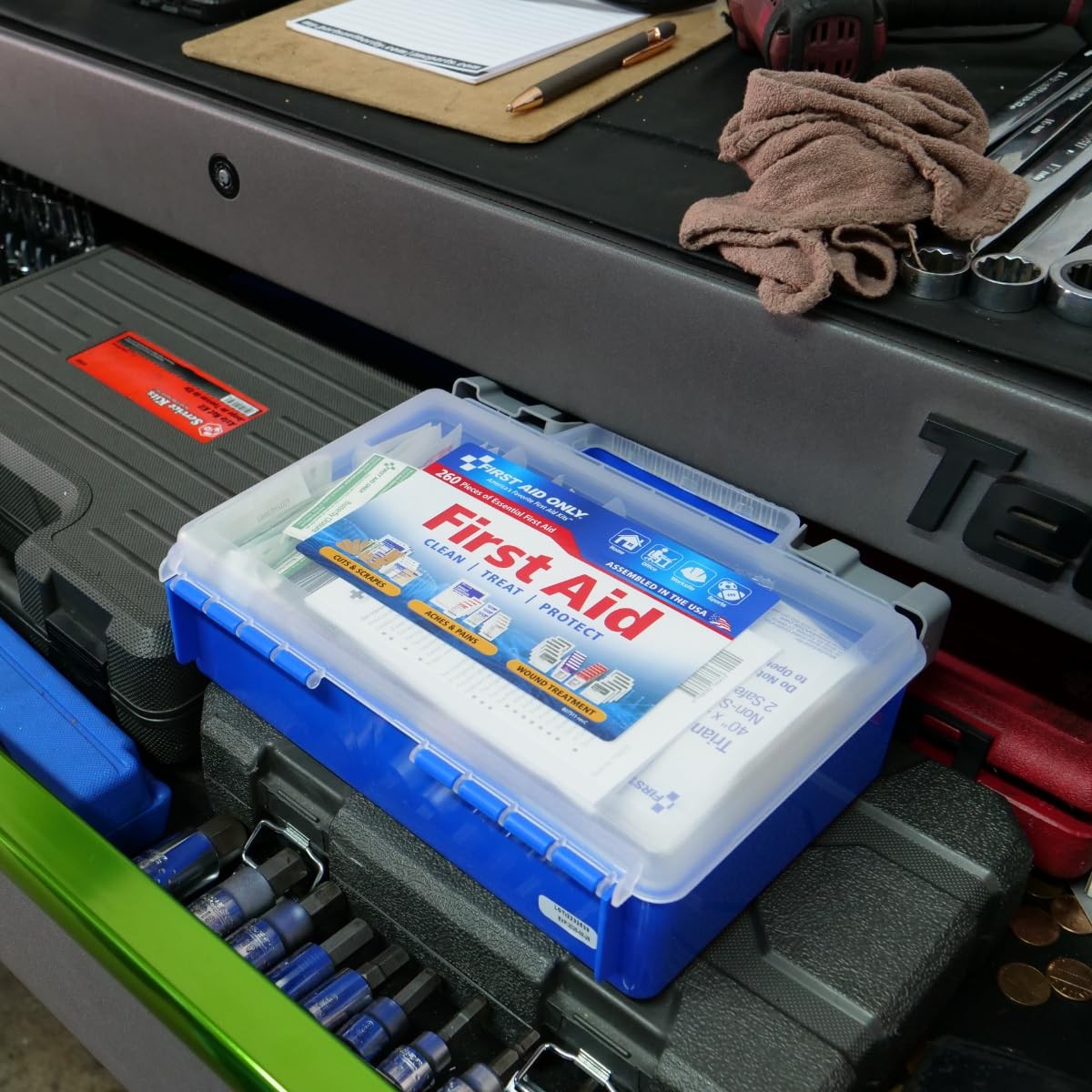 First Aid Kit, OSHA Compliant, 260 Pc for 50 People, Home/Car/Work