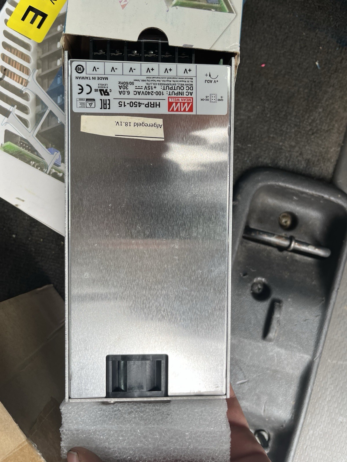 MEAN WELL HRP-450-15 15V 30A 450W Enclosed SMPS Remote On/Off DC OK