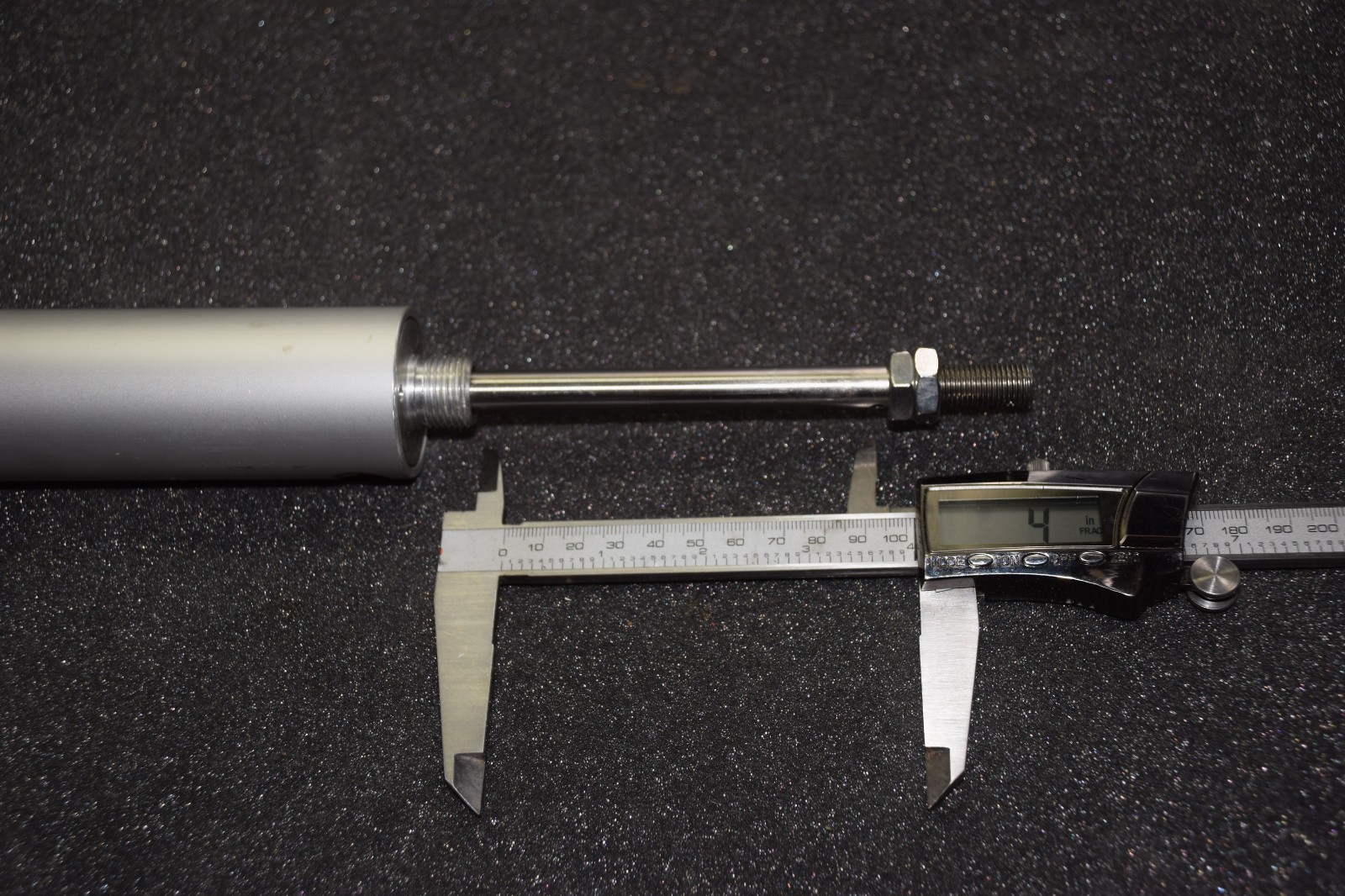PNEUMATIC CYLINDER 7/16″ SHAFT 4″ STROKE 1-3/4″ BODY NO NAME NEW