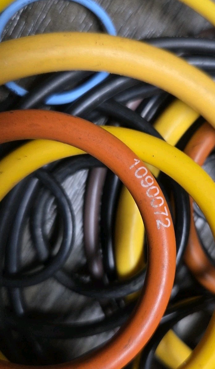 HUGE LOT OF 50+ Variety CATERPILLAR O RINGS
