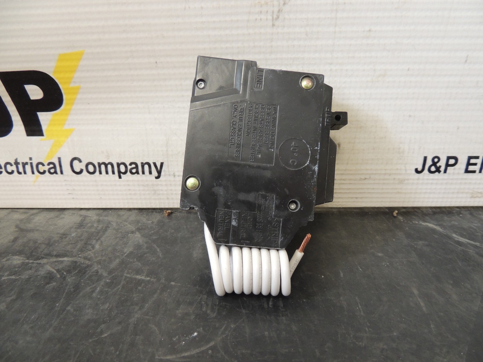 NEW GE THHQL THHQL1115AF2 1 Pole 15 Amp 120/240V AFCI Circuit Breaker