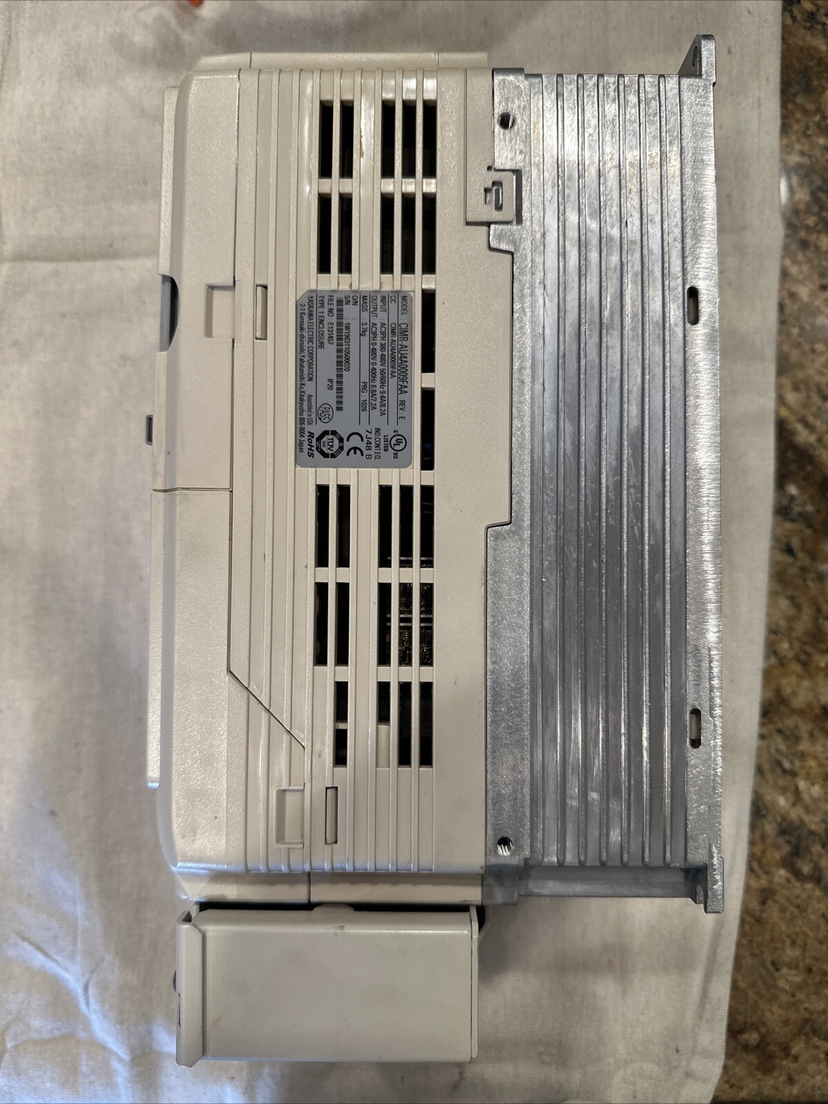 Yaskawa A1000 CIMR-AU4A0009FAA