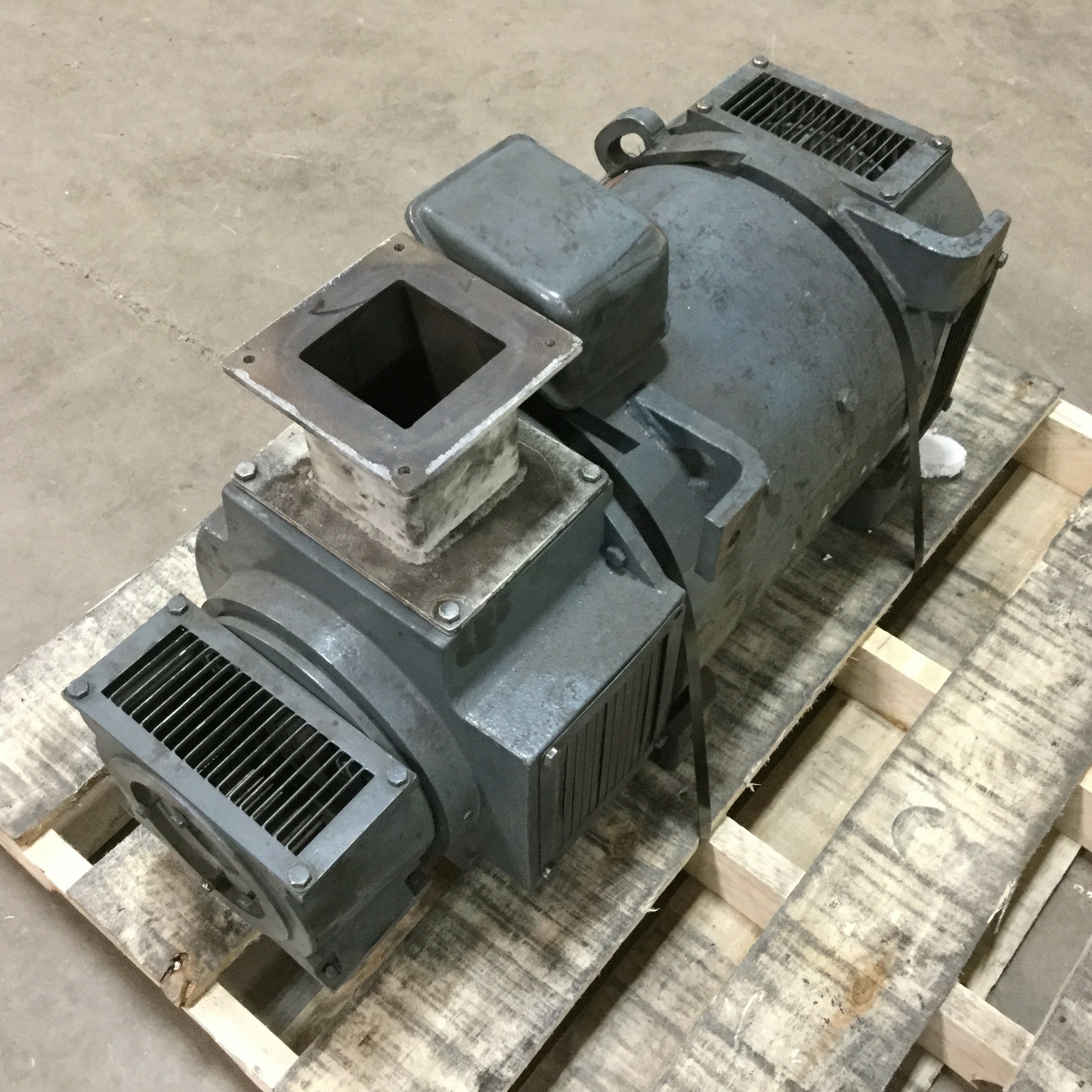 GE CD228AT KINAMATIC DC Shunt Motor 30HP 500VDC 1750/2300RPM, Field 300/150VDC