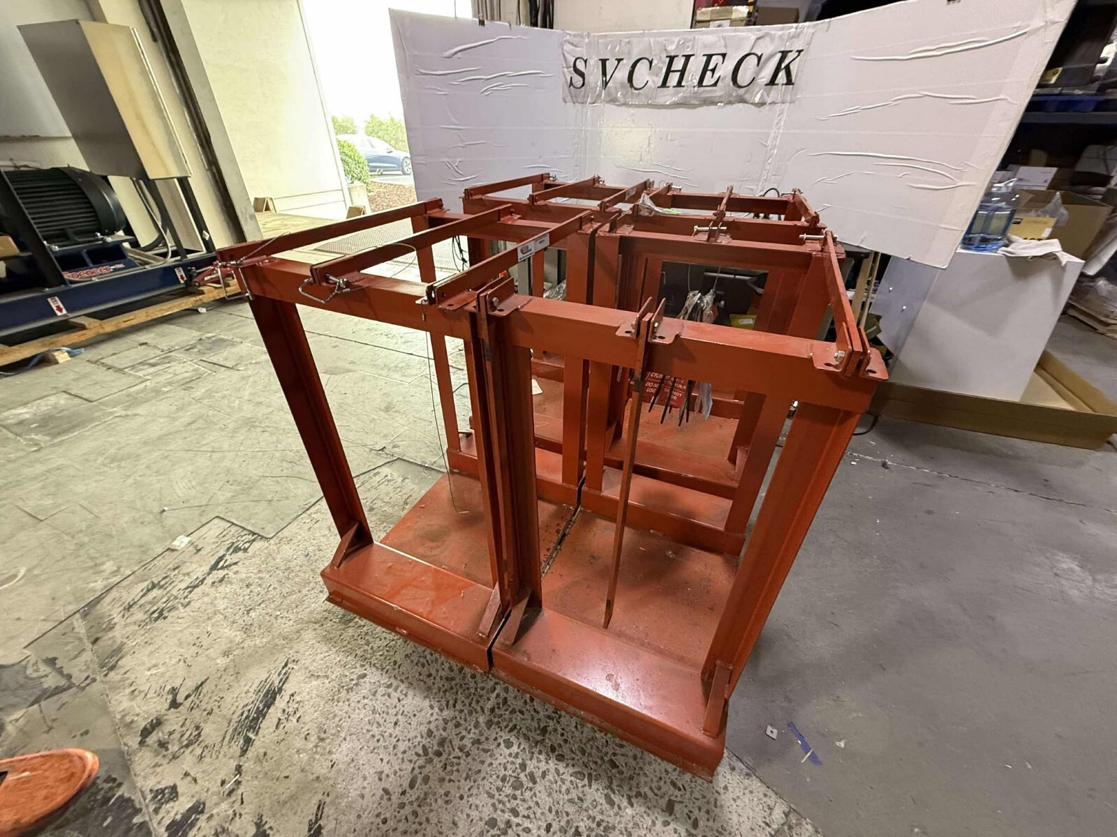 MECO CP4 Global Industrial OMEGA FORKLIFT TABLE STORAGE CADDY 4 CYLINDER