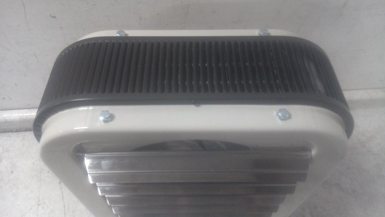 Qmark MUH104 480VAC 650 CFM 34,120 BtuH Electric Wall & Ceiling Unit Heater