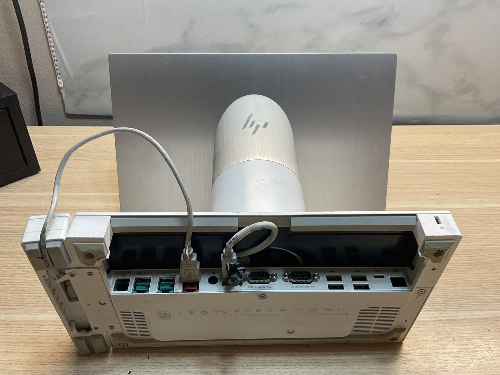 HP Engage One All-in-One System Model 145/FOR PARTS /JUA1248