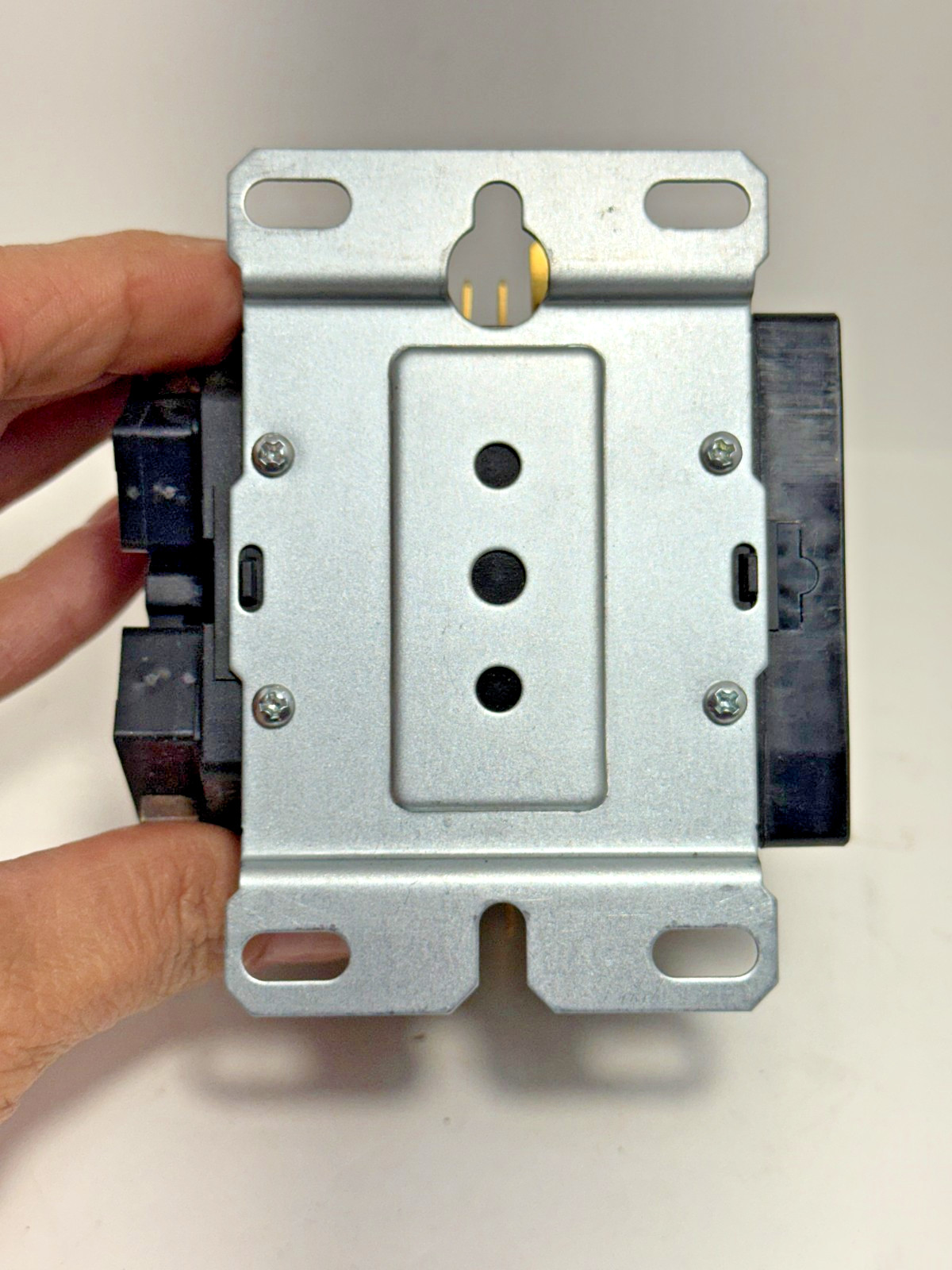 Liebert Homer XMC0-323-EBBC3RF 3-Pole 32 Amp Definite Purpose Contactor XMC0 24V
