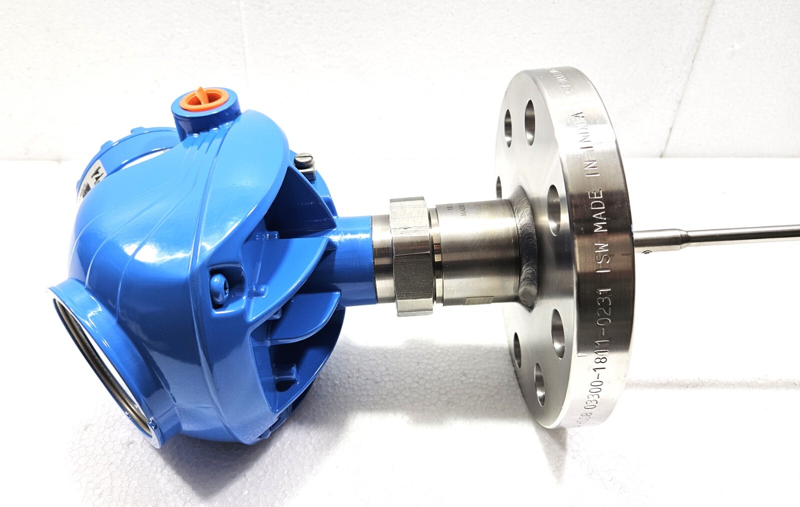 EMERSON ROSEMOUNT 5300 SERIES LEVEL TRANSMITTER 5302FA2S1V4AM00108ABE1M1P1Q4Q8P2