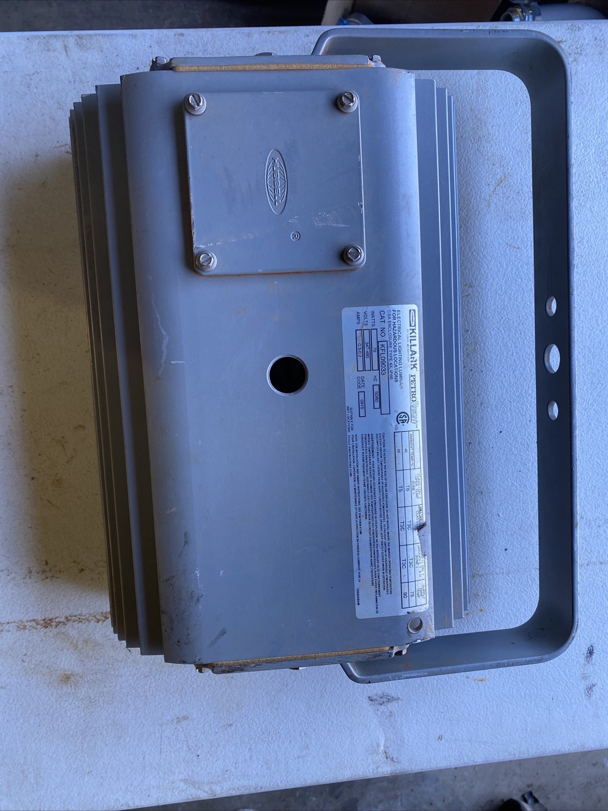 KFL09033 Killark PetroBright 79W 347-480V .3-.2Amps 50/60Hz LED FloodLight Explo