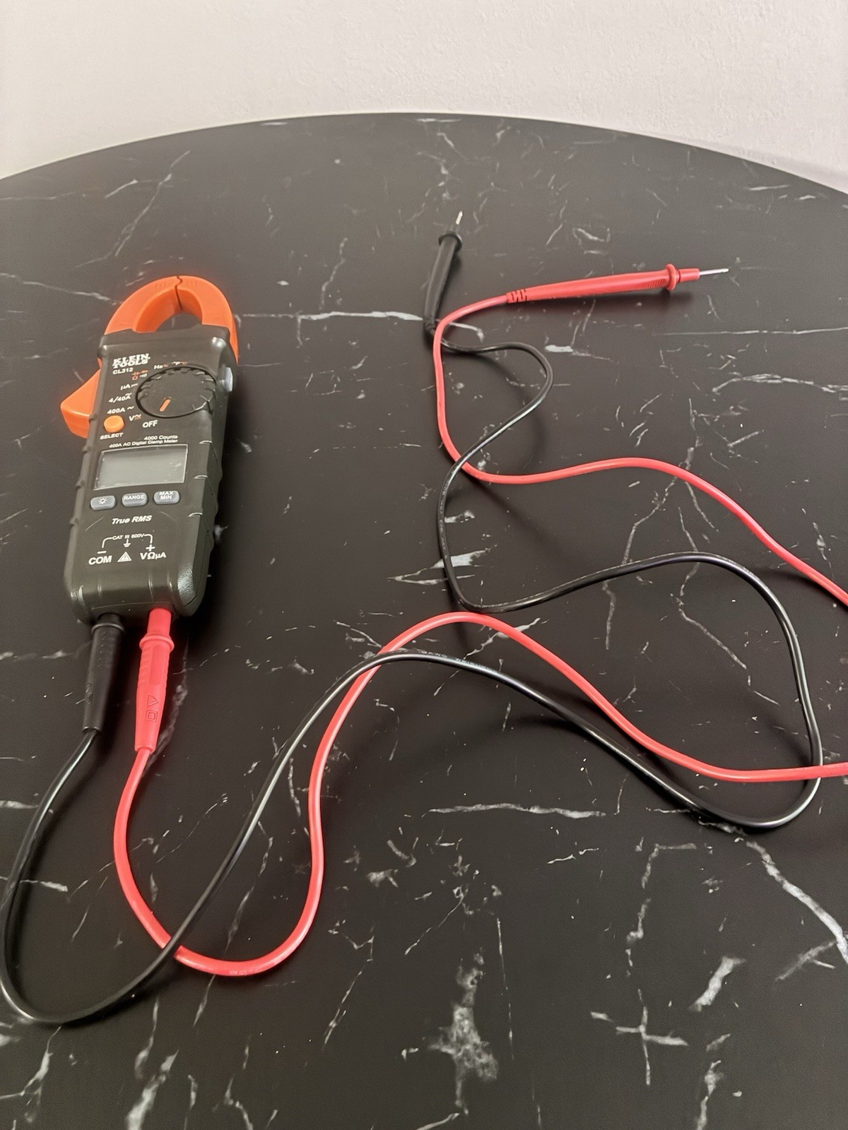 Klein Tools CL800 Digital Clamp Multimeter 600A 1000V CAT IV w/ Test Leads