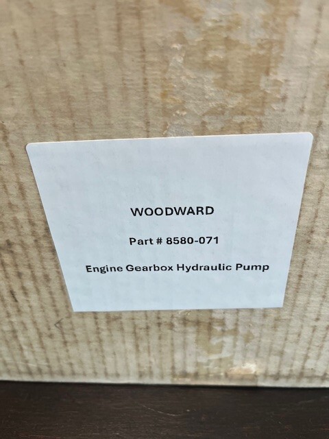 Woodward 8580-071 Engine Gearbox Hydraulic Pump NEW
