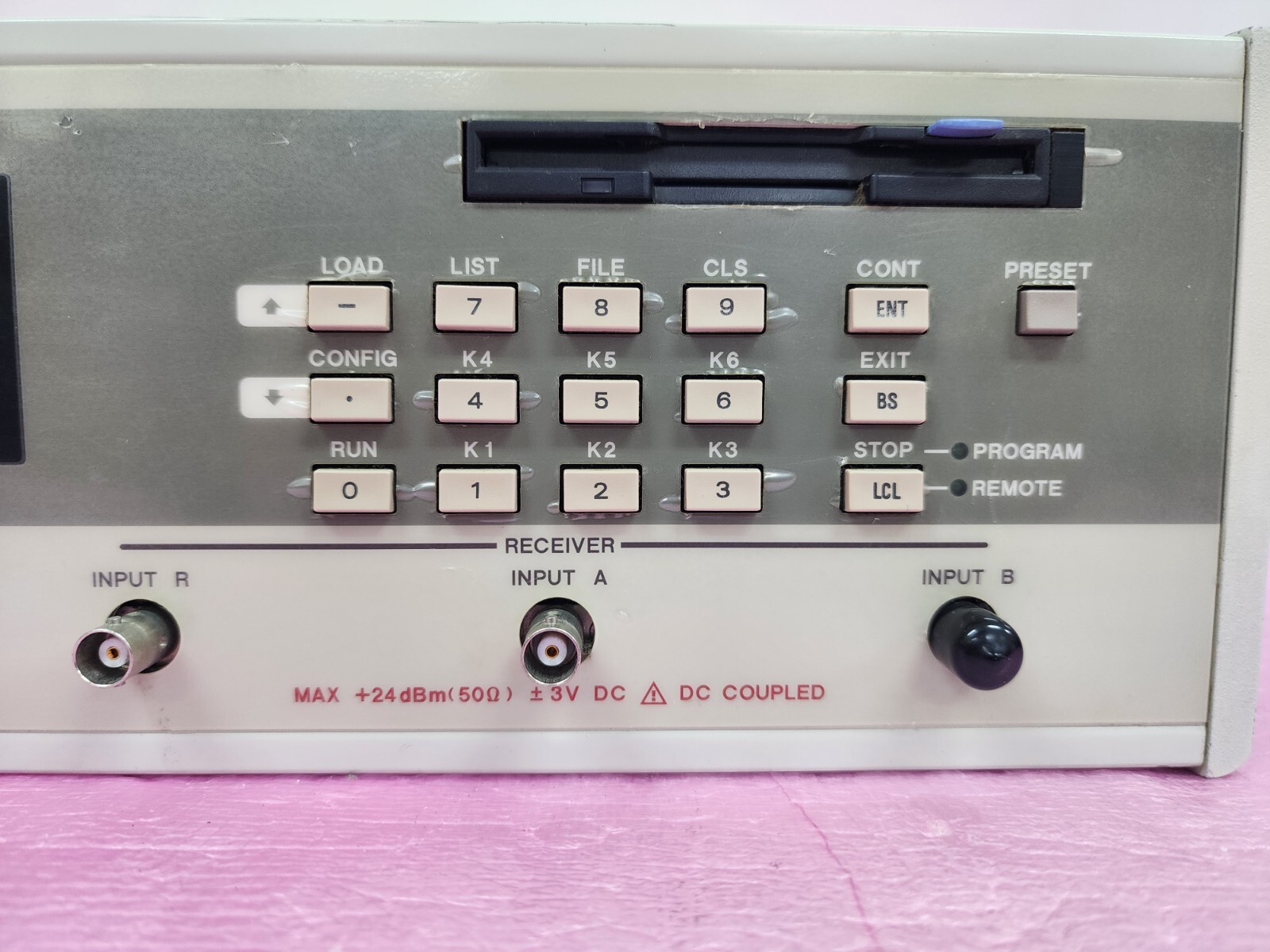 ADVANTEST R3752AH Network Analyzer 5 Hz to 500 MHz, Output 1/2, R, A, B channels