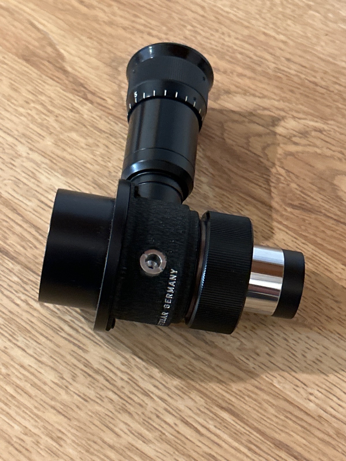 Leitz Germany Microscope Head w/ 10x Periplan GF Eyepieces & Camera Adapter