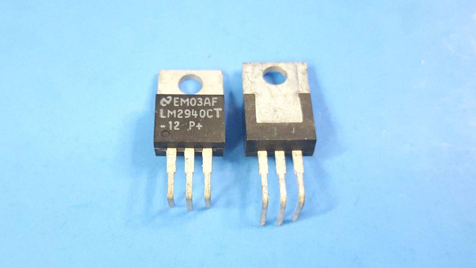 4Pcs- Fixed Positive LDO Regulator, LM2940CT-12, NSC, 12V, Bipolar