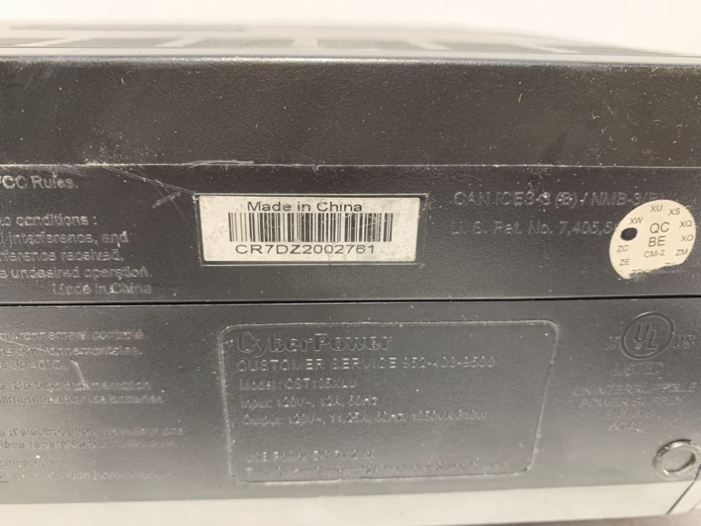 CyberPower CR7DZ2002761 UPS 2.1A USB