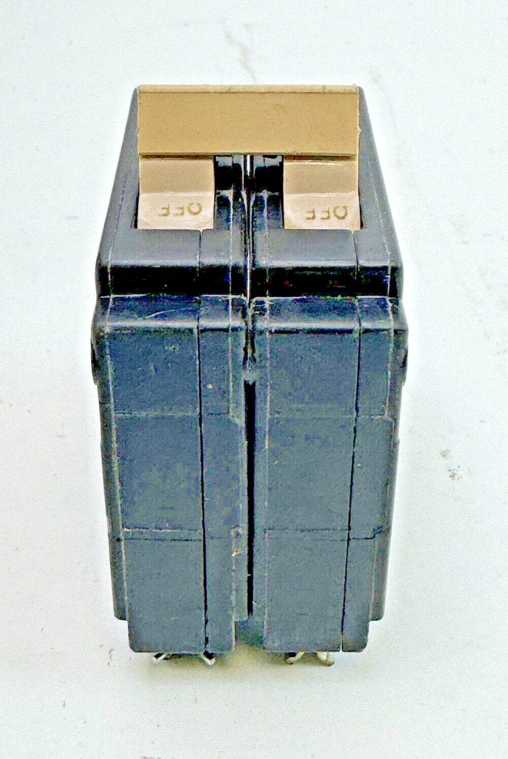 CUTLER-HAMMER – CH260 – COMMON TRIP CIRCUIT BREAKER – 60A, 2 POLE, 120/240 VAC