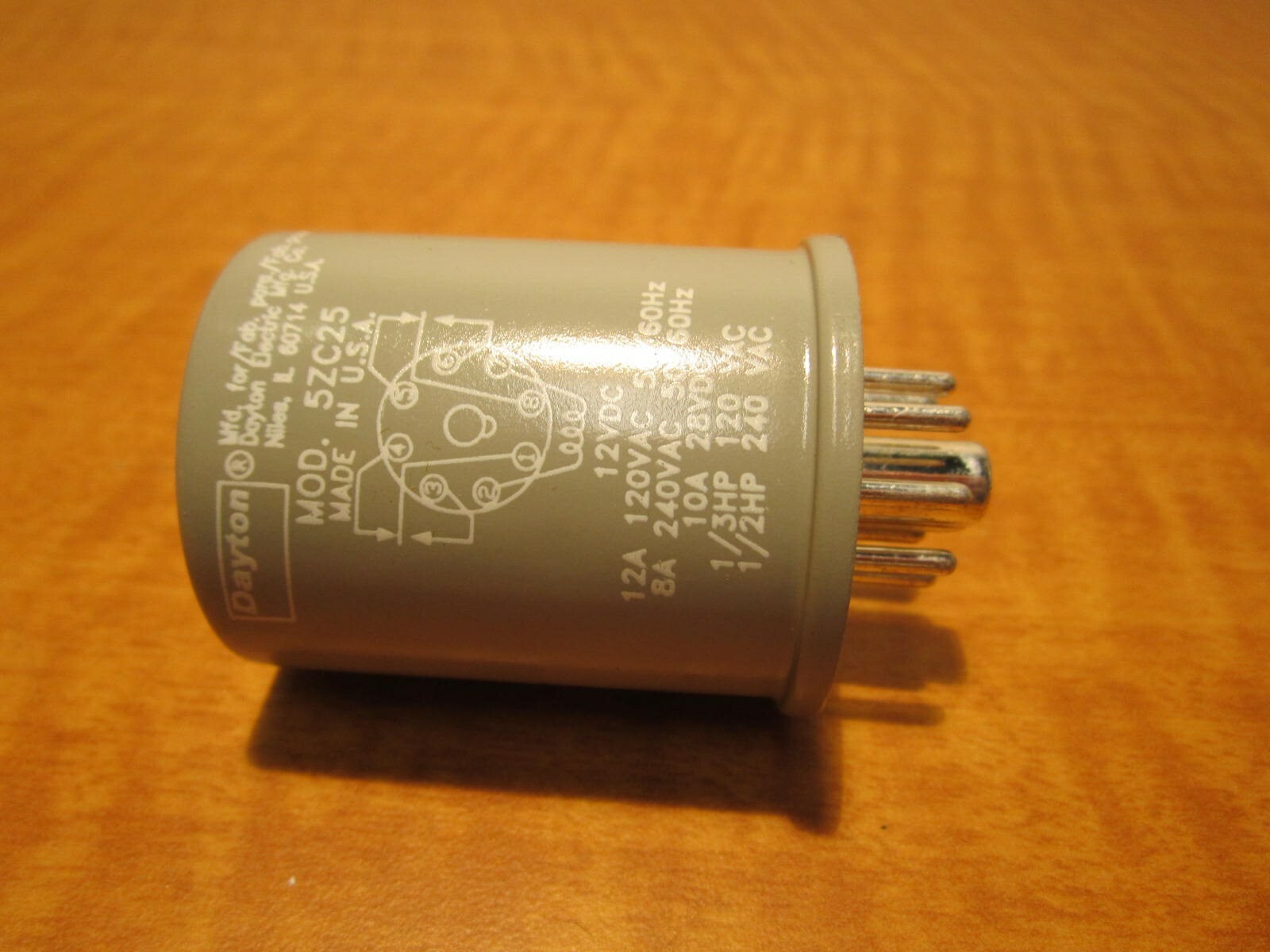 (2) Plug in Relay 8 Pins DPDT 12 Amps 12 VDC 1.22 Coil VA Rating 50/60 Hz NEW