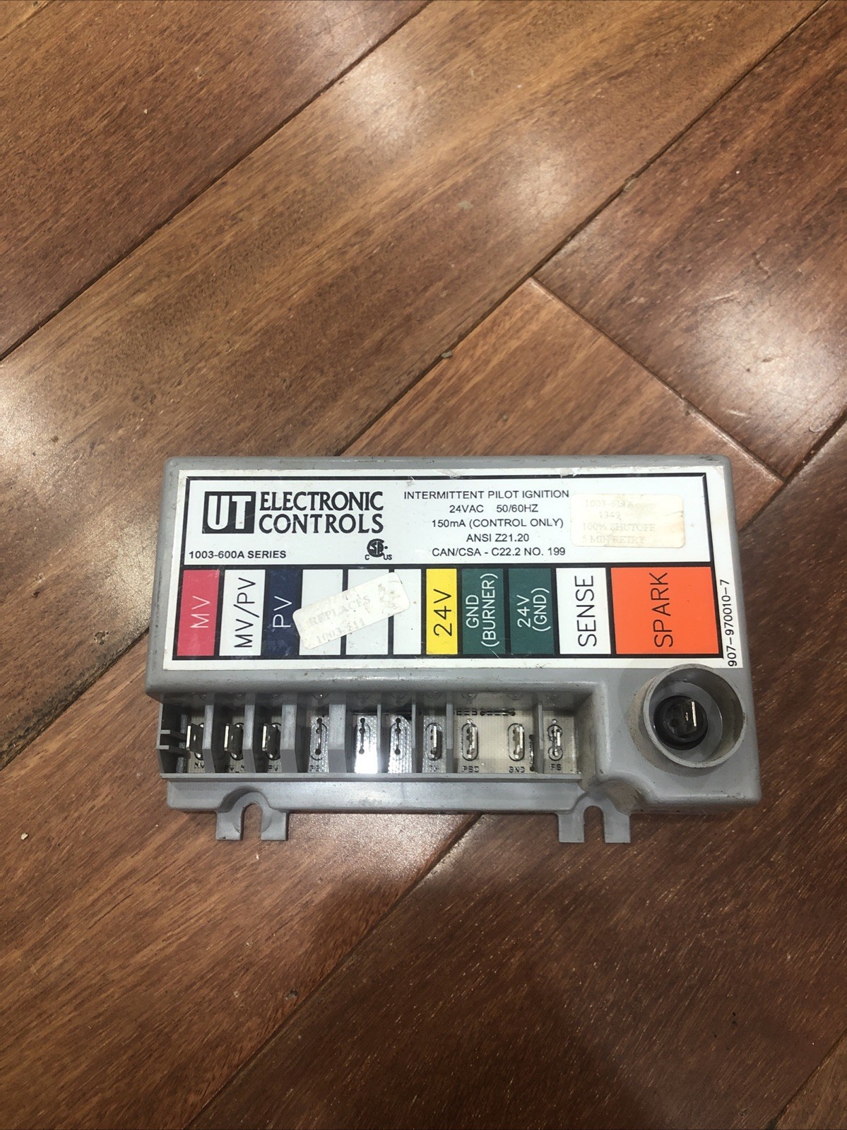 UTEC 1003-611A SERIES INTERMITTENT PILOT IGNITION CONTROL 1003-600A