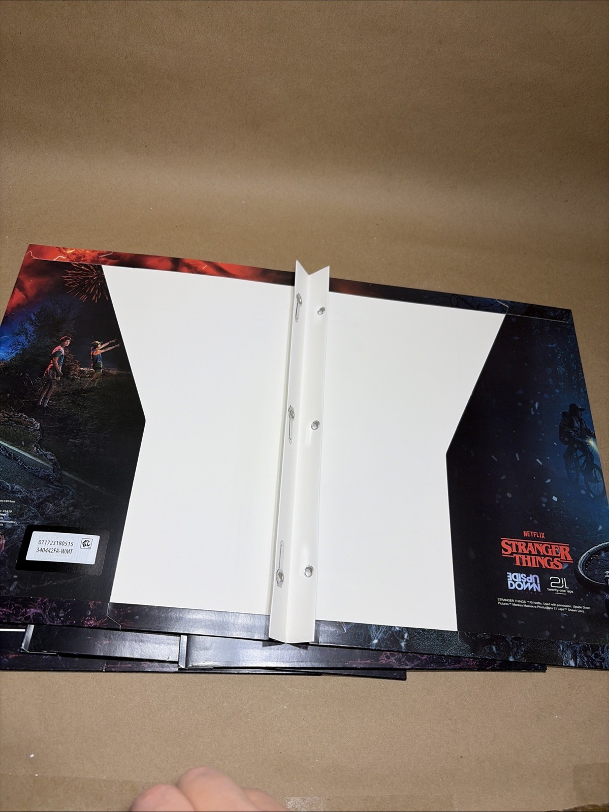 Mead Trapper Keeper STRANGER THINGS Pocket & Prong Paper Folder Lot of 4 12”