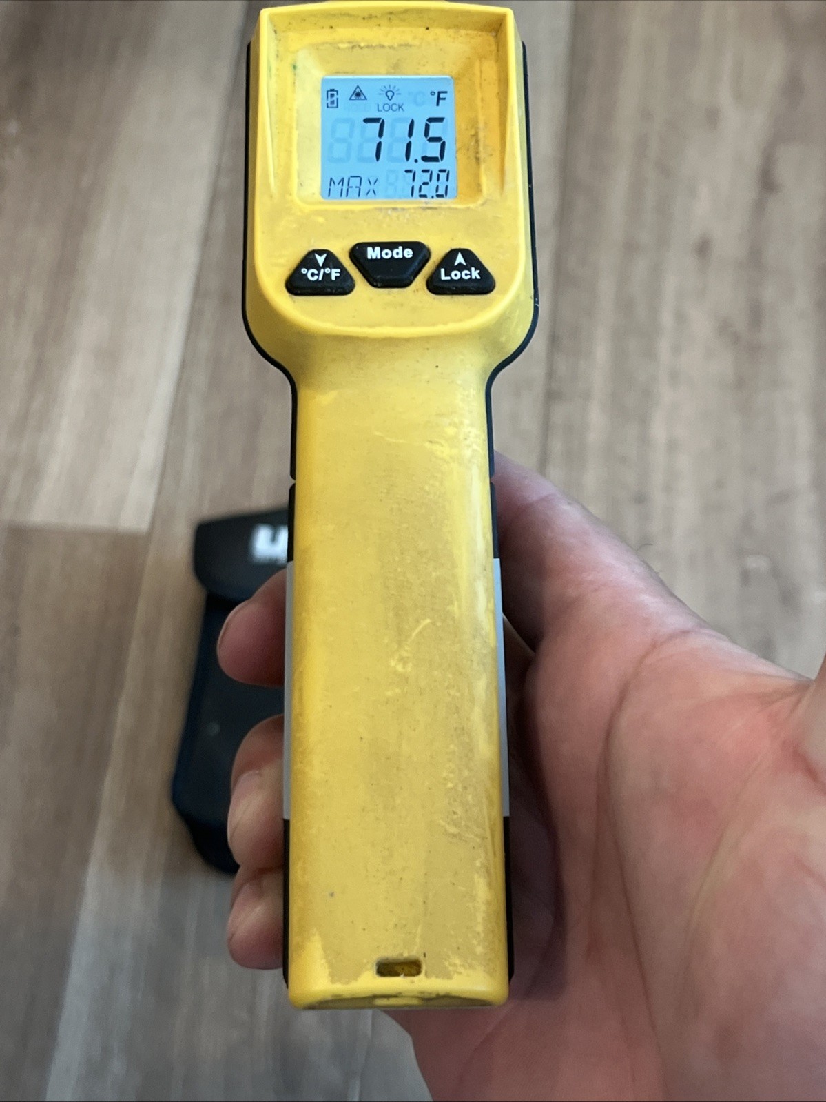 UEi INF165C Infrared Thermometer -76˚ to 1022˚F, 12:1