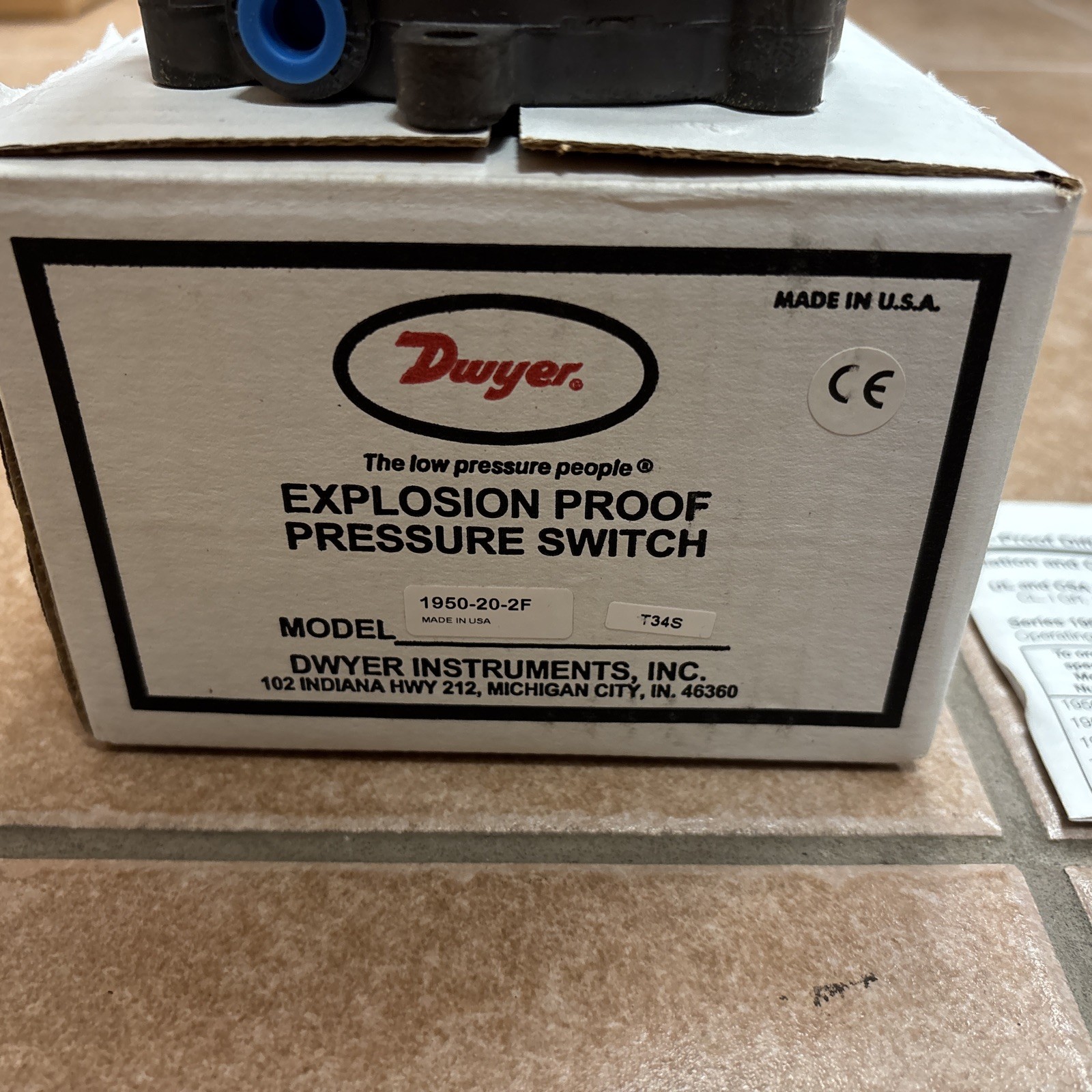 Dwyer 1950-20-2F Explosion-Proof Pressure Switch New Open Box Made In The USA