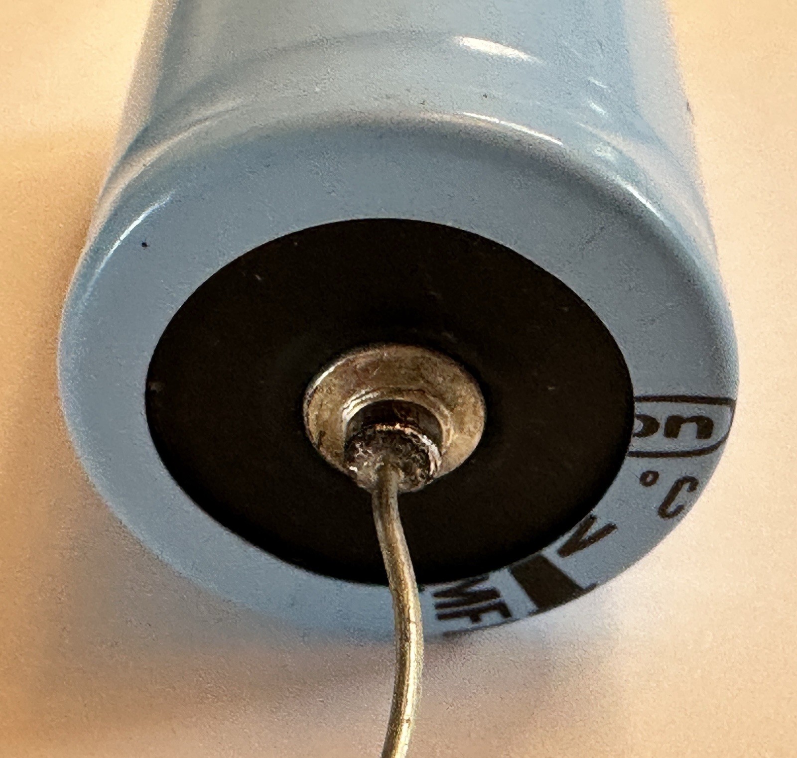 Lot of 50 Vintage UNICON 3300uF 35V 85C Axial Electrolytic Capacitors Japan