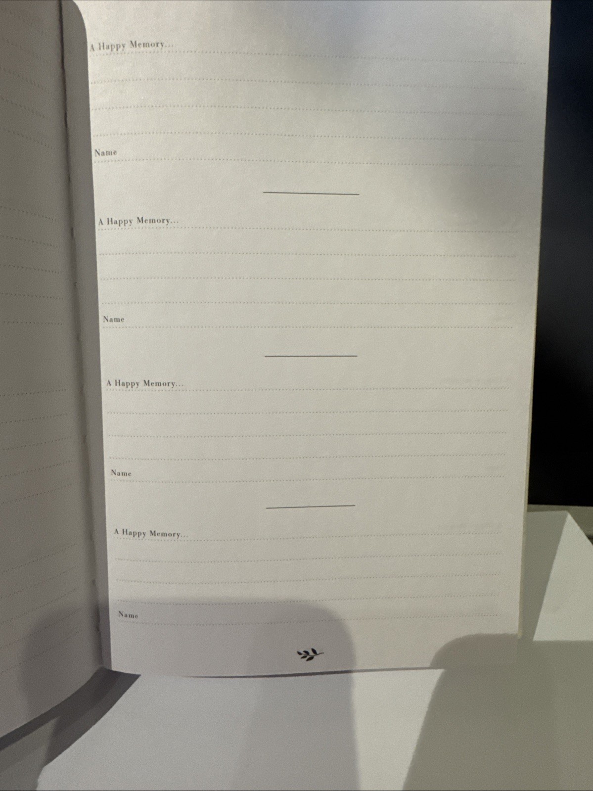 White the Memory Book Journal/128 Sheets/5.81 x 8.31″