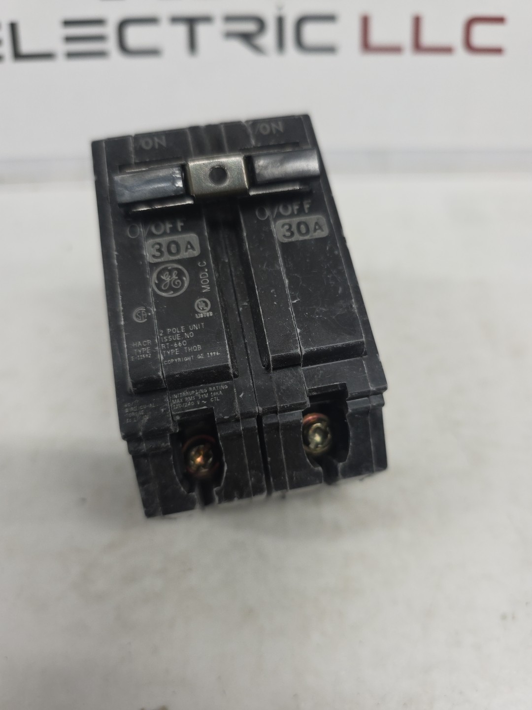 GE THQB2130 30 Amp 120/240 VAC 2 Pole Type THQB Bolt-On Circuit Breaker Checked