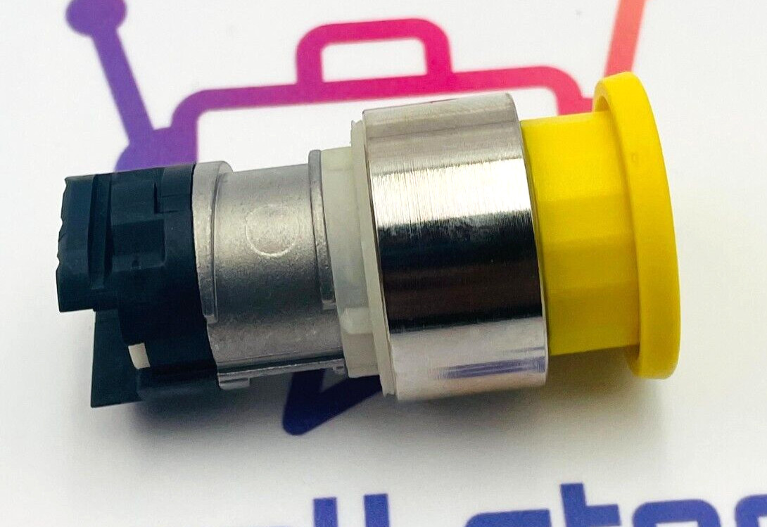 SIEMENS 3SB3500-1DA31 Pushbutton (5 Pcs In 1 Box)