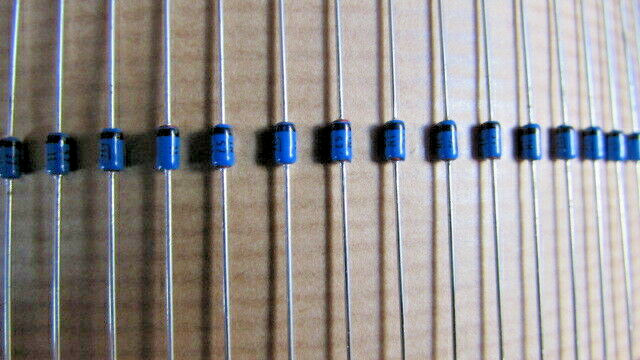 Lot of 20 1N5711 ST Microelectronics Schottky Diode 70V 15mA 430mW DO-35 NOS USA