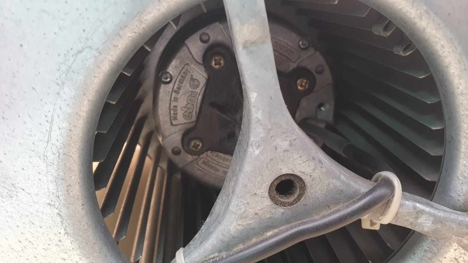 EBM D1G133-AB11-08 Cooling Fan 48V DC 132W 1850 u/min