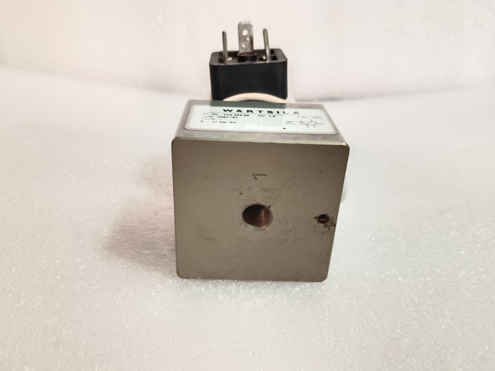 Wartsila Art.No 118.156.110N Type 2E27 Solenoid Valve 110VDC New As Images