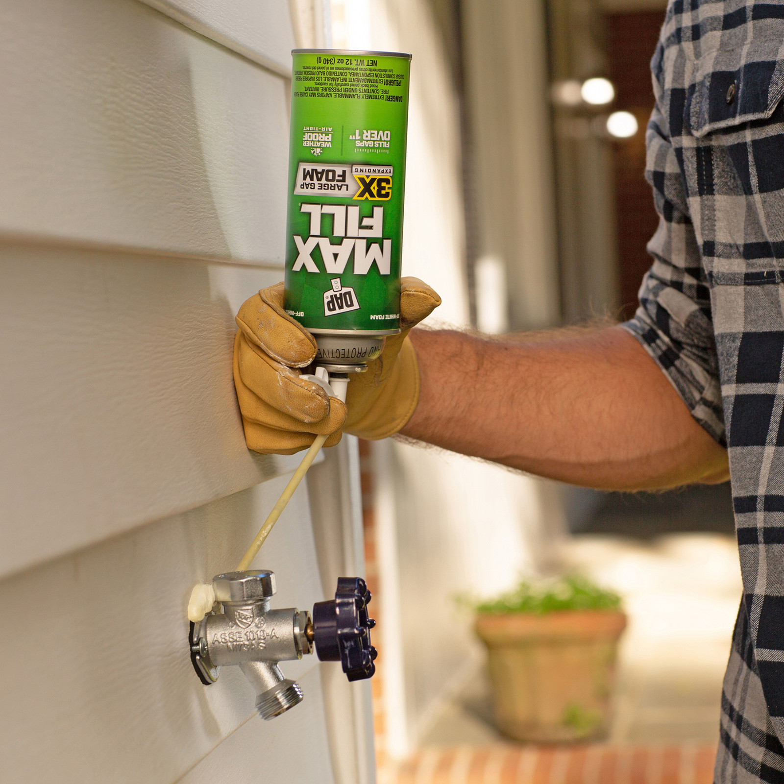 DAP Max Fill Triple Expanding Foam Sealant: 12.0 oz. (Tan)