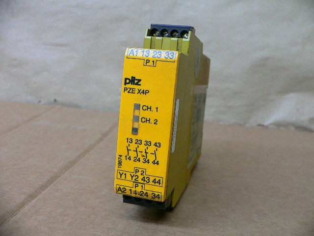 Pilz 777585 Used Pze X4p Safety Relay 24Vdc 4N/O 777585