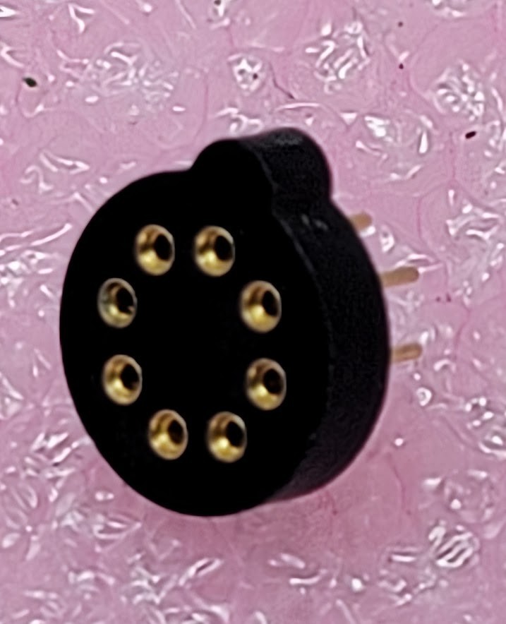 Lot of 4 – E-tec – TOS-508-S118-95 – TO-99 Sockets, 8 Pin, Machined Gold Contact