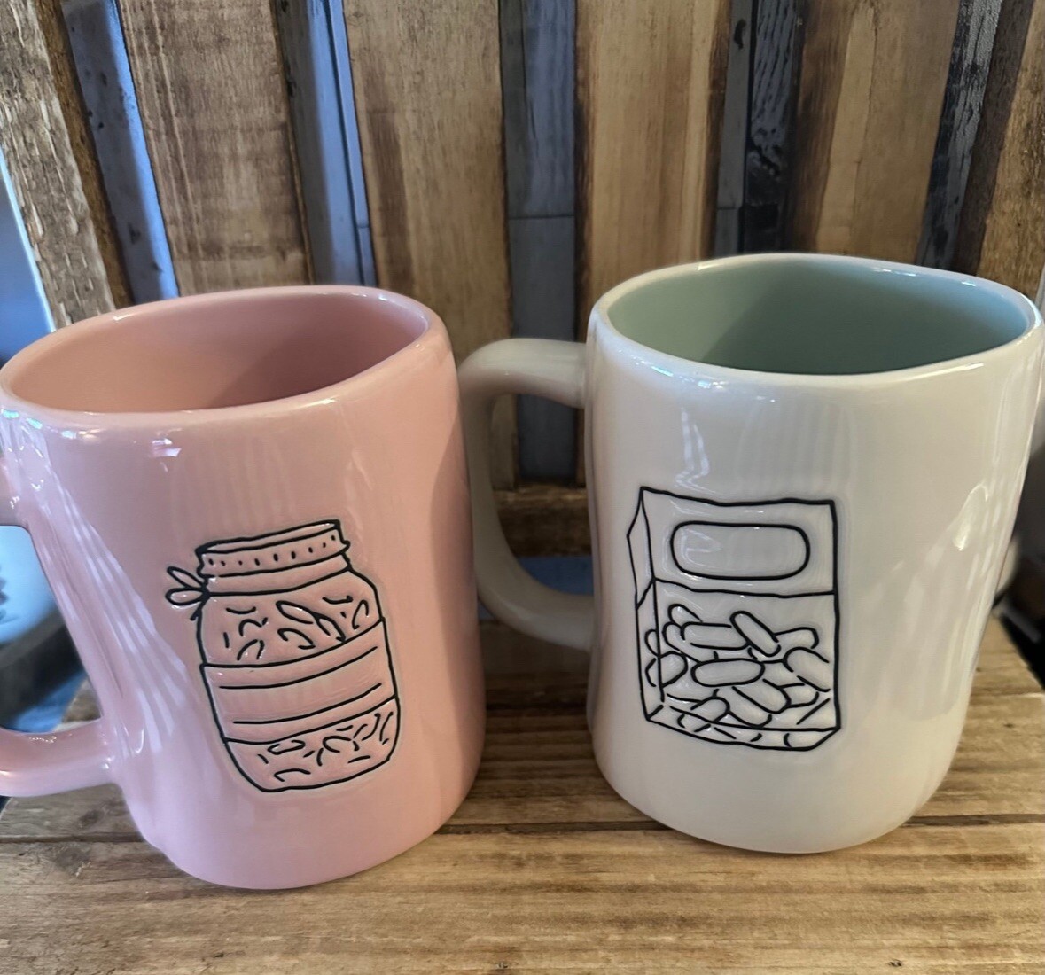Rae Dunn Set Of 2 Ceramic Mug Valentine’s «YOU’RE MY JAM» and «MINT TO BE» Mugs