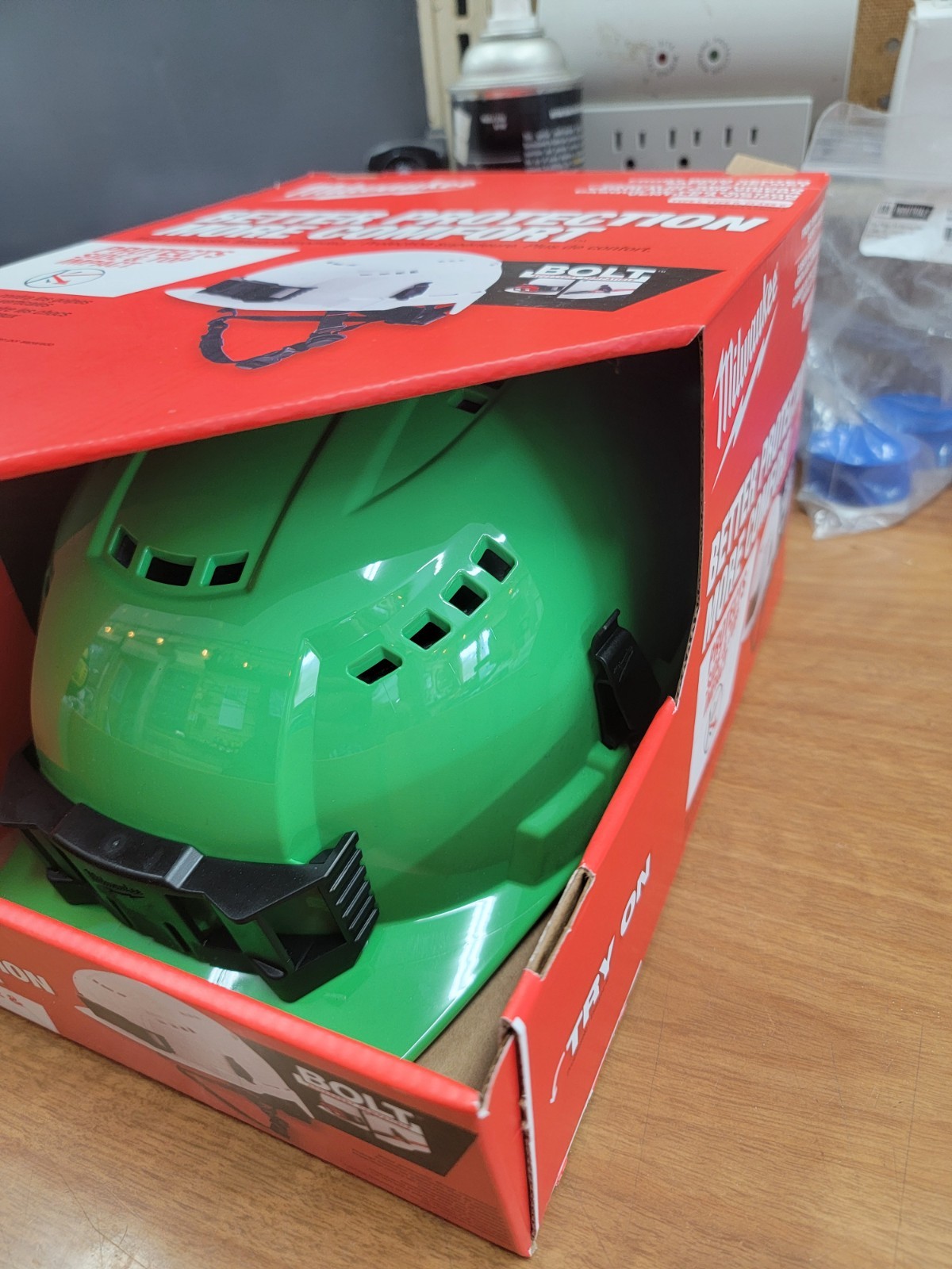 Milwaukee Tool BOLT Green Vented Safety Helmet (USA) – Type 2, Class C.