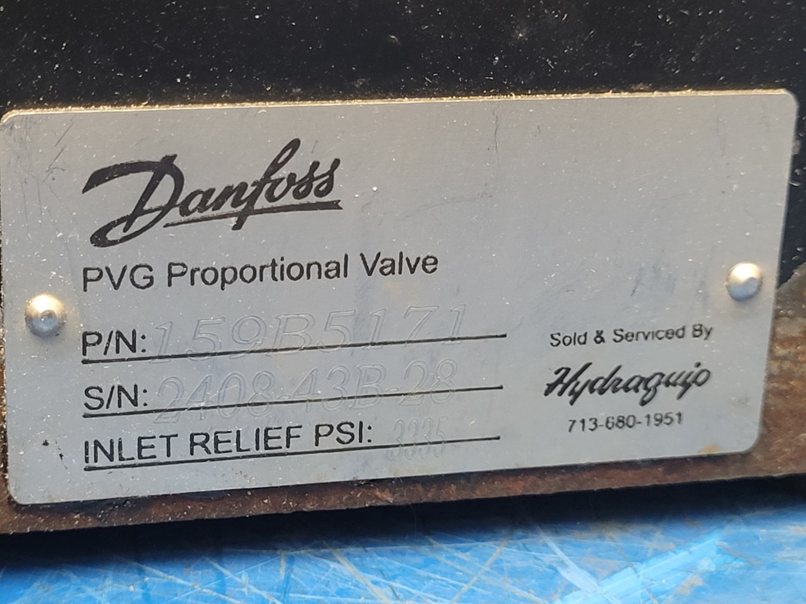Danfoss PVG 32 4 x Proportional Hydraulic Valve Block 159B5171 Servo Valves