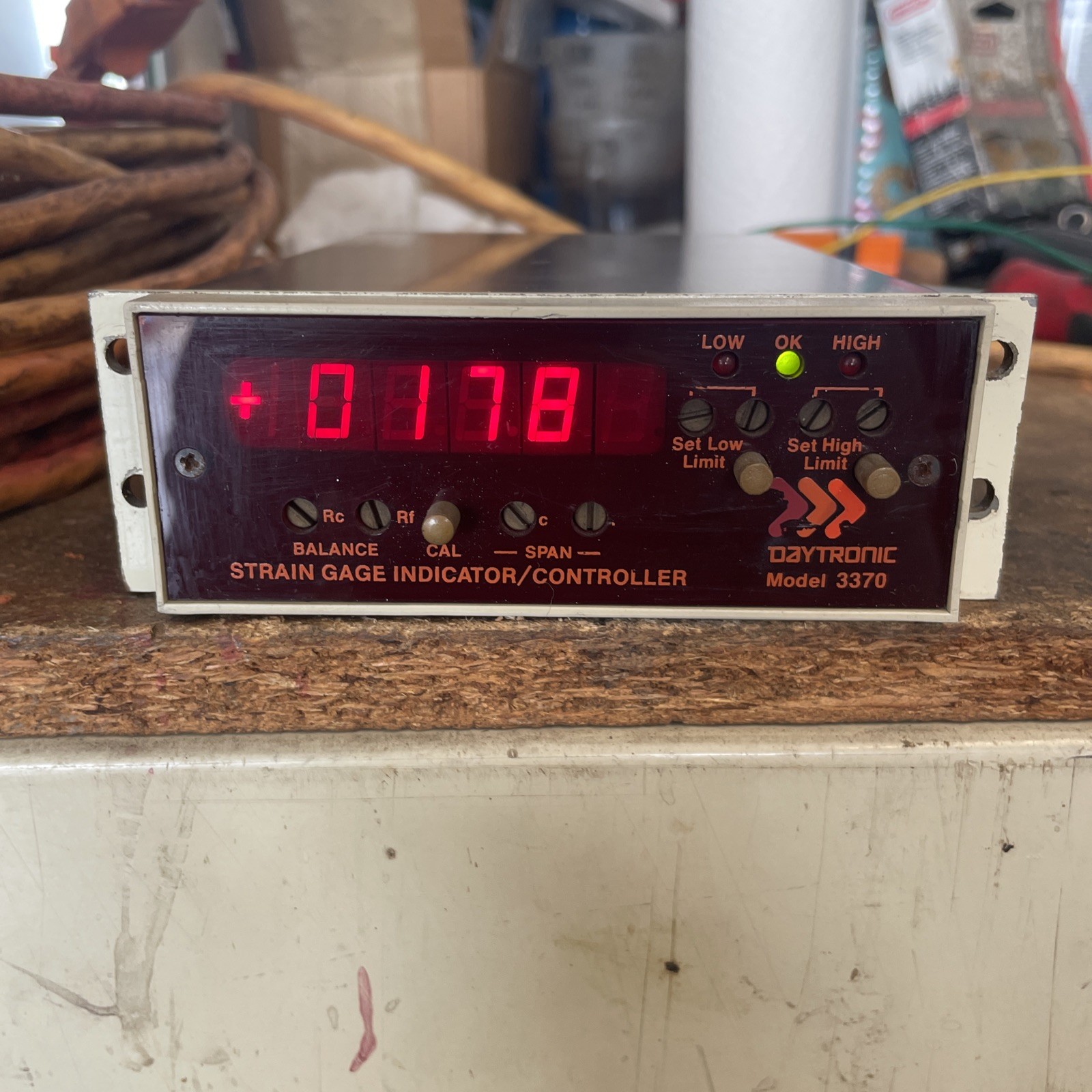 Daytronic Model 3370 Strain Gage