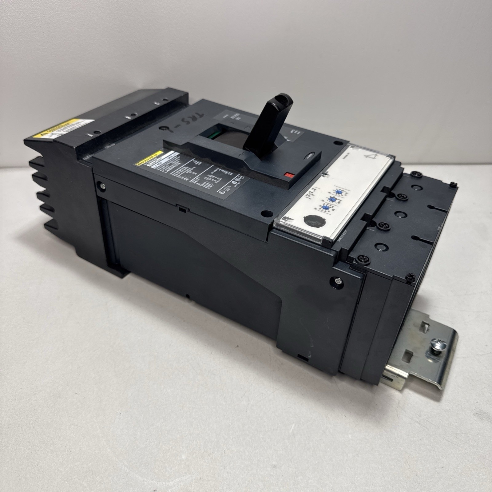 SQUARE D LJA36400U31X LJA I-LINE 3 POLE 400 AMP 480v 65KAIC POWERPACT BREAKER
