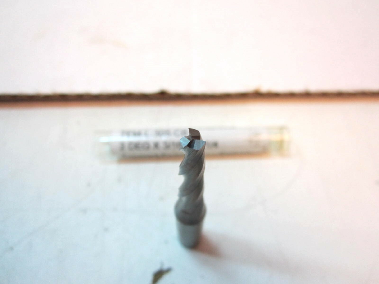 New Solid Carbide 2° 3/16″ Small End 3/16 x 1-1/4 x 3 x 3/8 Tapered End Mill