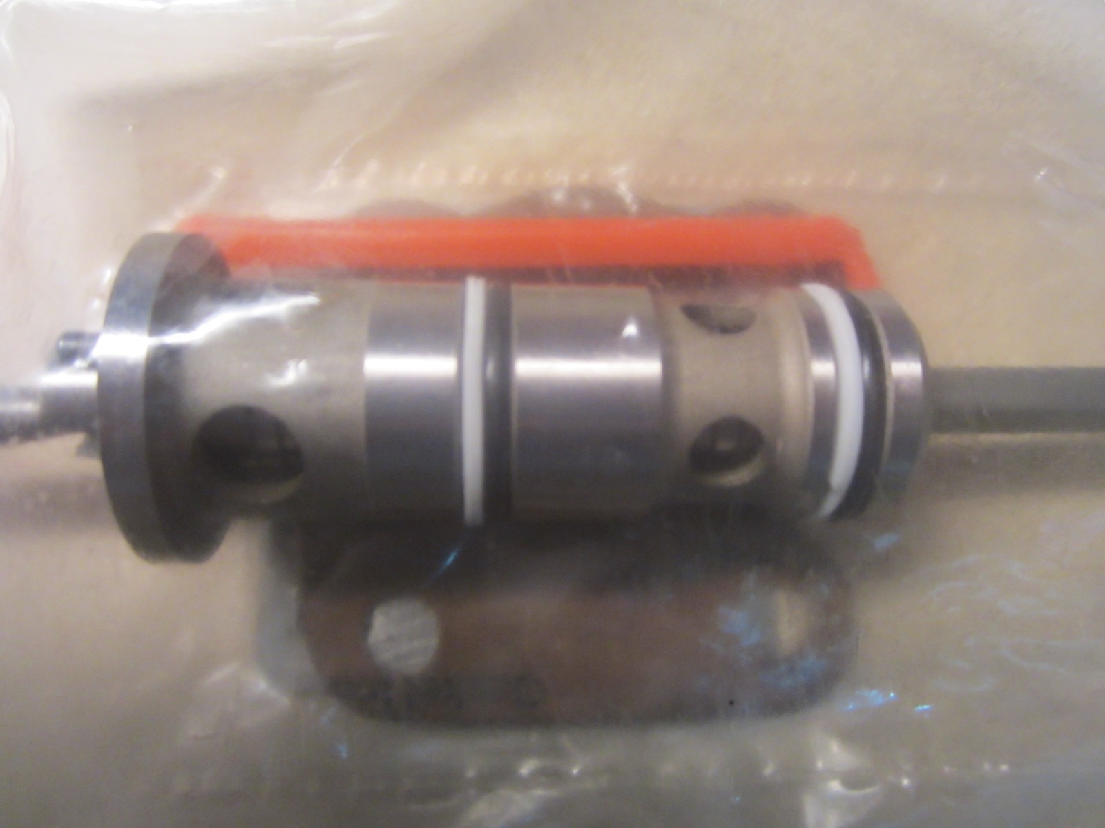 Tisco 1862486M96 Valve Assembly 897507M92 1660209M92