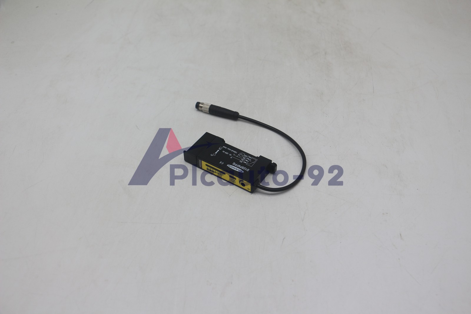Banner Engineering New D12SP6FPQ Plastic Fiber Optic 150 mm (6 in) M8 Pigtail QD