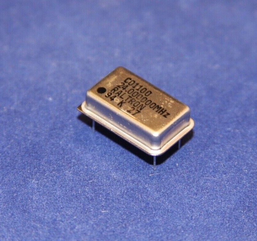 Lot of 5 pcs Crystal Oscillator xxMHz Full size can DIP TTL USA – FAST SHIPPING